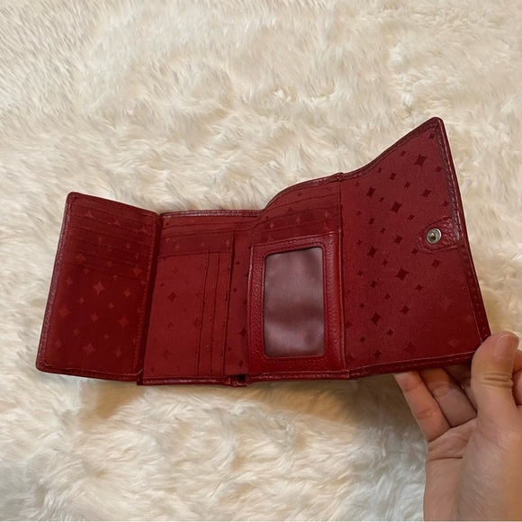 Fossil Red Trifold Wallet - Picture 8 of 9